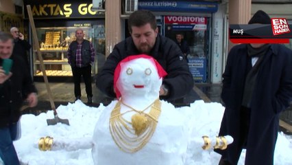 Muş’ta kardan gelin yaptılar