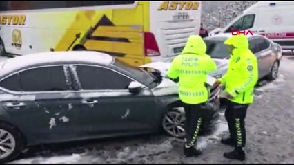 Bolu'da zincirleme kaza! İstanbul yönünde ulaşım sağlanamıyor