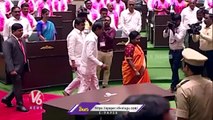 CM KCR Entered Into Assembly Along With Governor Tamilisai _ V6 News