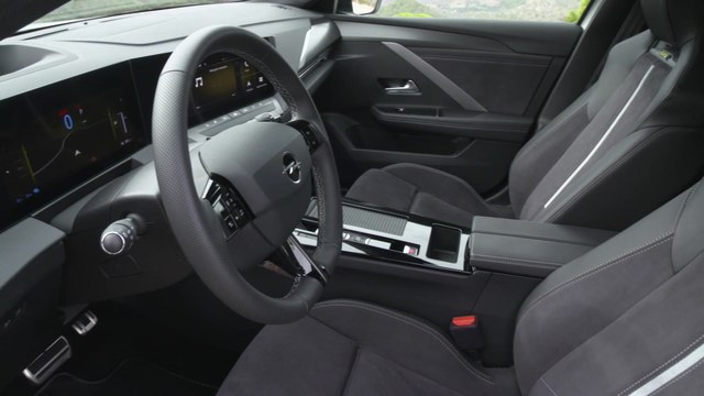 New Opel Astra Sport Tourer GSe Interior Design
