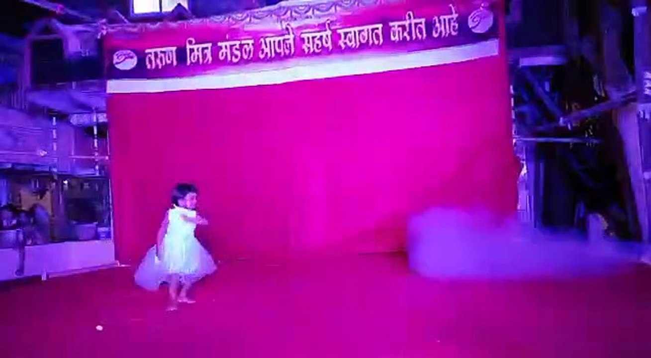 Chandra song dance done by 3yrs old kashvi