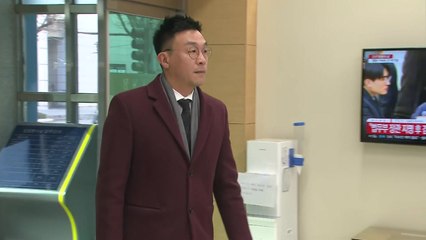 대통령실, '천공 관저 개입설' 국방부 前대변인·언론사 2곳 기자 고발 / YTN