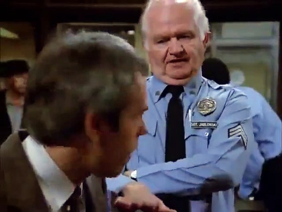 Hill Street Blues - Se6 - Ep07 - An Oy for an Oy HD Watch