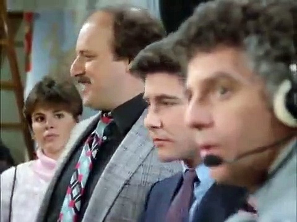 Hill Street Blues - Se6 - Ep17 - Larry of Arabia HD Watch