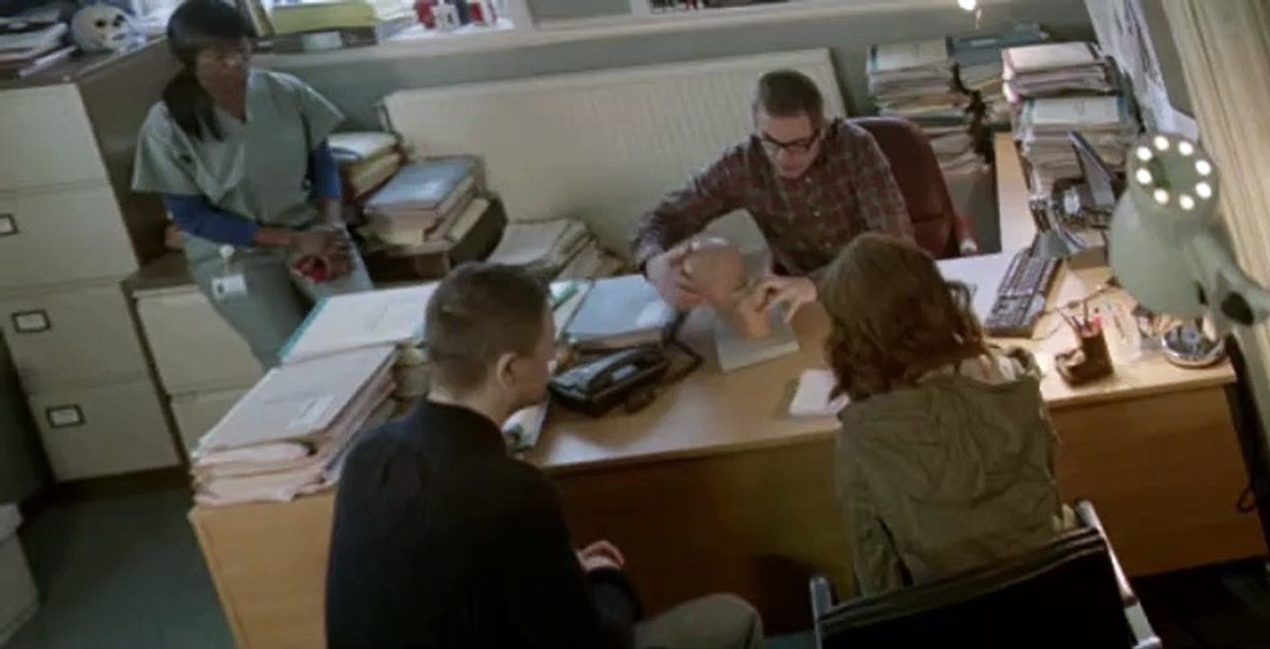Monroe S02 E04