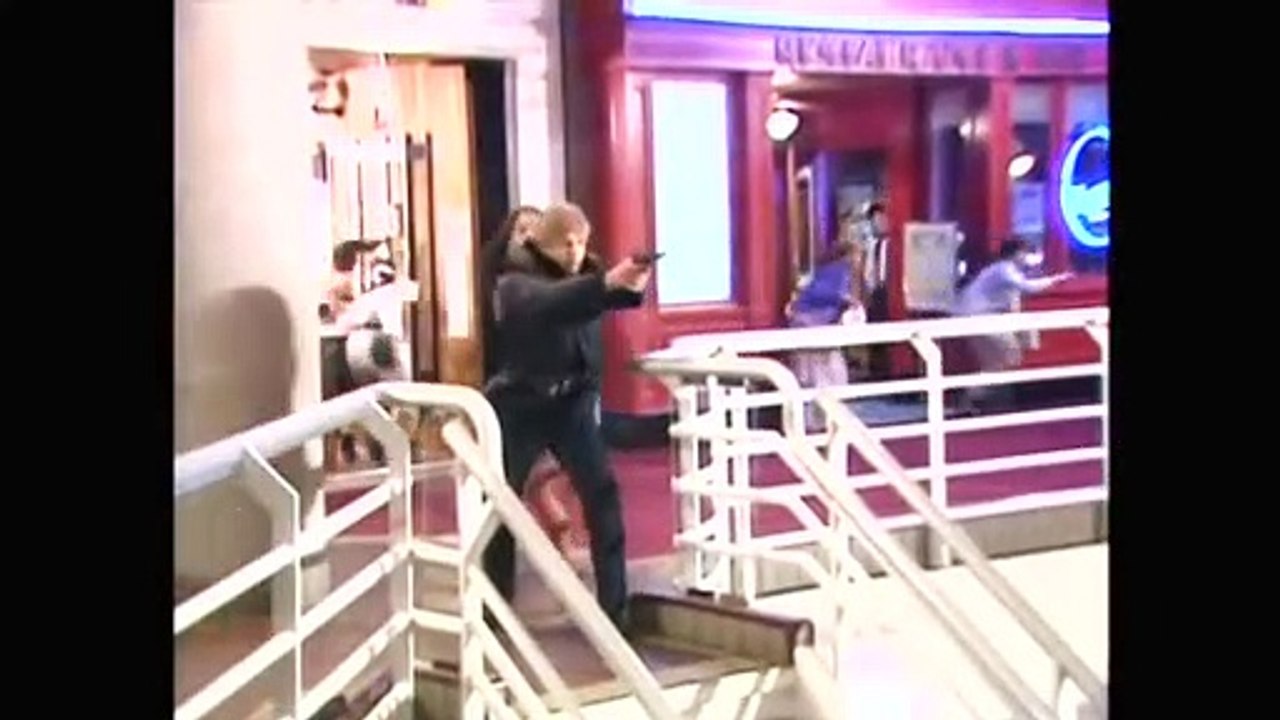 COMMANDO Featurette The Making Of - #2 (1985) Arnold Schwarzenegger