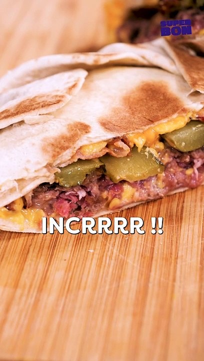 Tortilla wrap burger