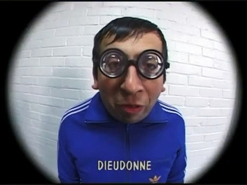 Michel Muller - Non, fallait pas l'inviter ! | movie | 2001 | Official Trailer