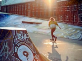 Lola vers la mer | movie | 2019 | Official Trailer