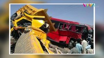 TRAGIS! Bus dan Truk Tanki Tabrakan, Belasan Penumpang Tewas
