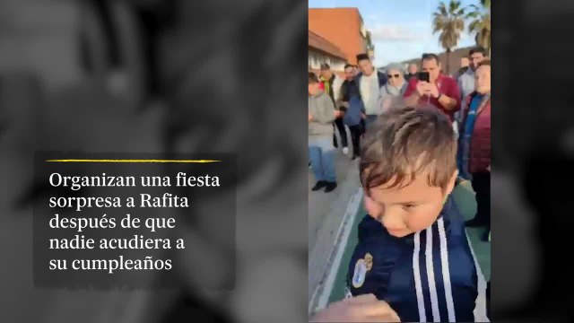 Varios clubs de fútbol gaditanos preparan una fiesta sorpresa a Rafita después de que nadie acudiera a su cumpleaños