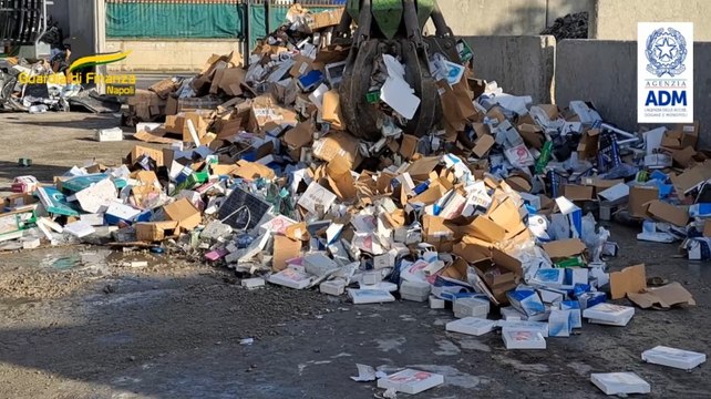 Mascherine e articoli elettronici non a norma: sequestrati a Napoli prodotti per 5 milioni di euro (03.02.23)