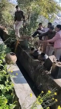 अवैध शराब पर की कार्रवाई, नौ लीटर हथकड़ शराब जब्त