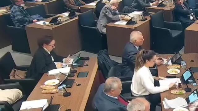 MHP'li Kütahya Belediye Başkanı Işık: Buraya Gelen Müfettiş Yanlış, Bilinçli ve Tehditle Aldığı İfadelerle Meclis Üyelerine Bir Görüş Beyan Etmiştir