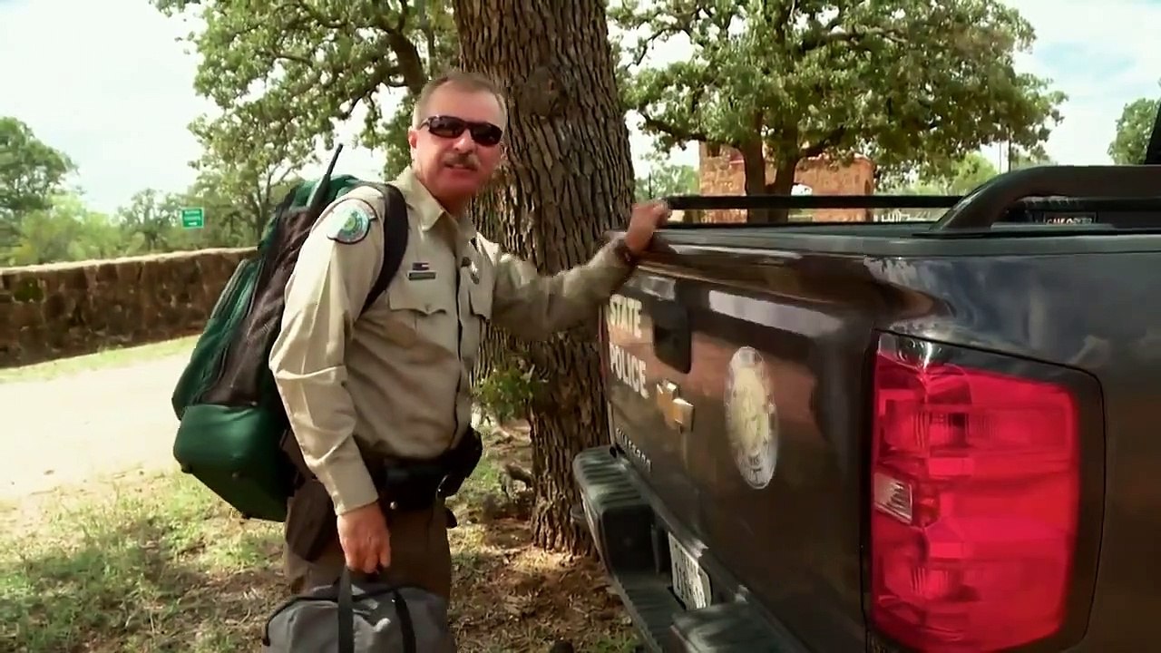 Lone Star Law - Se4 - Ep09 - Poachers Beware HD Watch