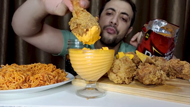 ASMR MUKBANG KFC FRIED CHICKEN , KOREAN NOODLES
