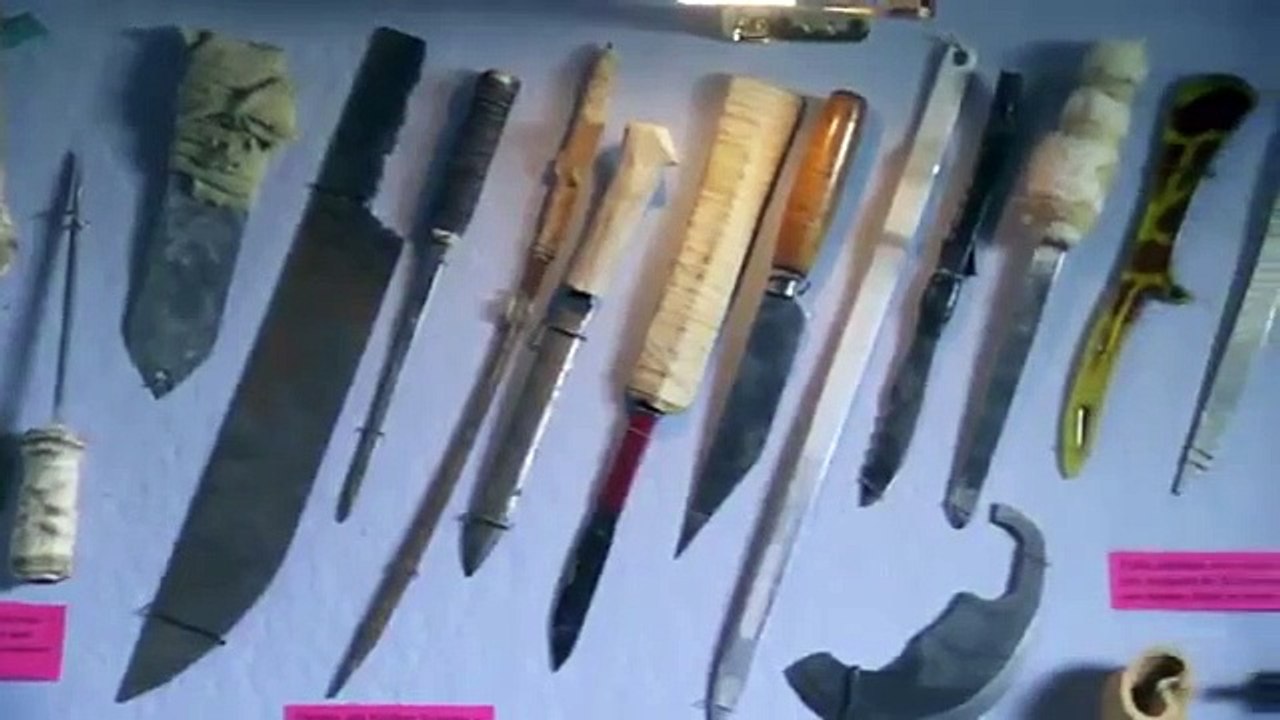 Beyond the Unknown - Se3 - Ep09 - Prison Haunting, Monster in the Valley and UFO Police Car HD Watch