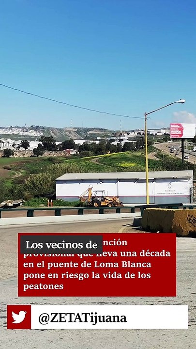 Muros de contención ponen en riesgo a peatones en Loma Blanca