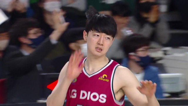 '윤원상 3점슛 폭발' LG, 4연승 질주 / YTN