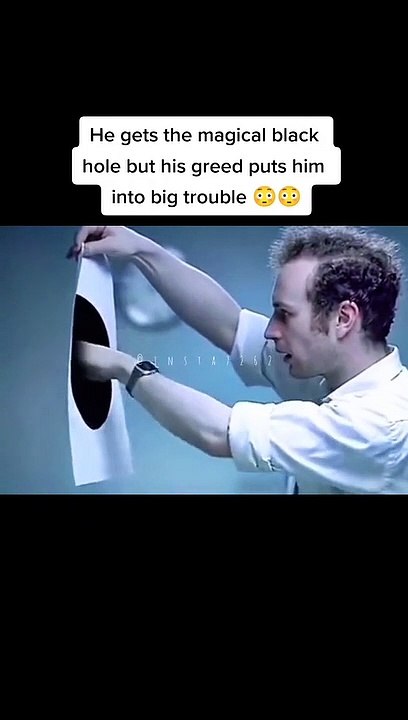 magicl hole putting in him trouble