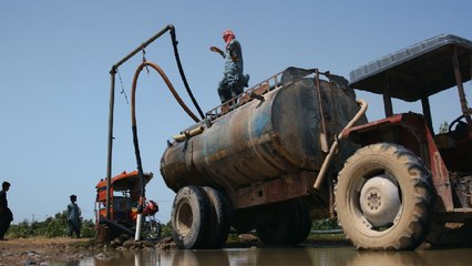 This is How Karachi's Water Mafia Works | Mini Docs