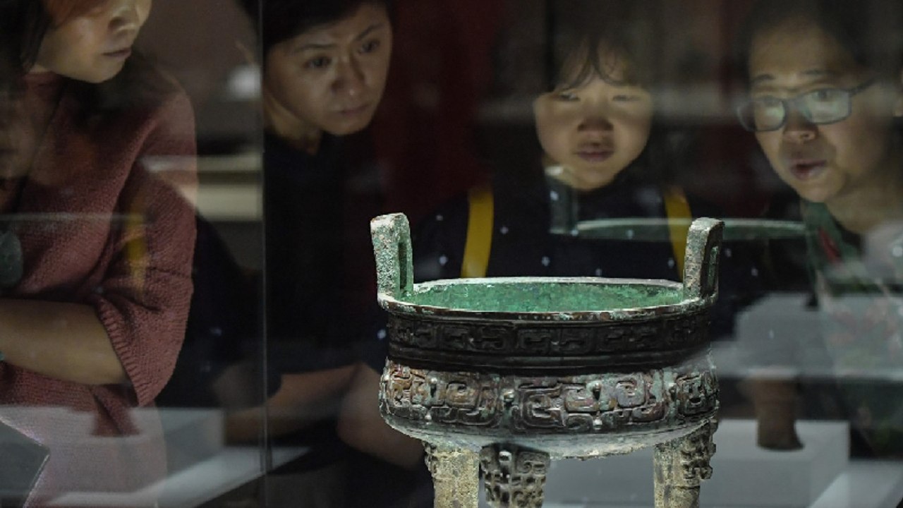 Why the West Hasn't Returned Asia's Stolen Artifacts - Explained | Explains