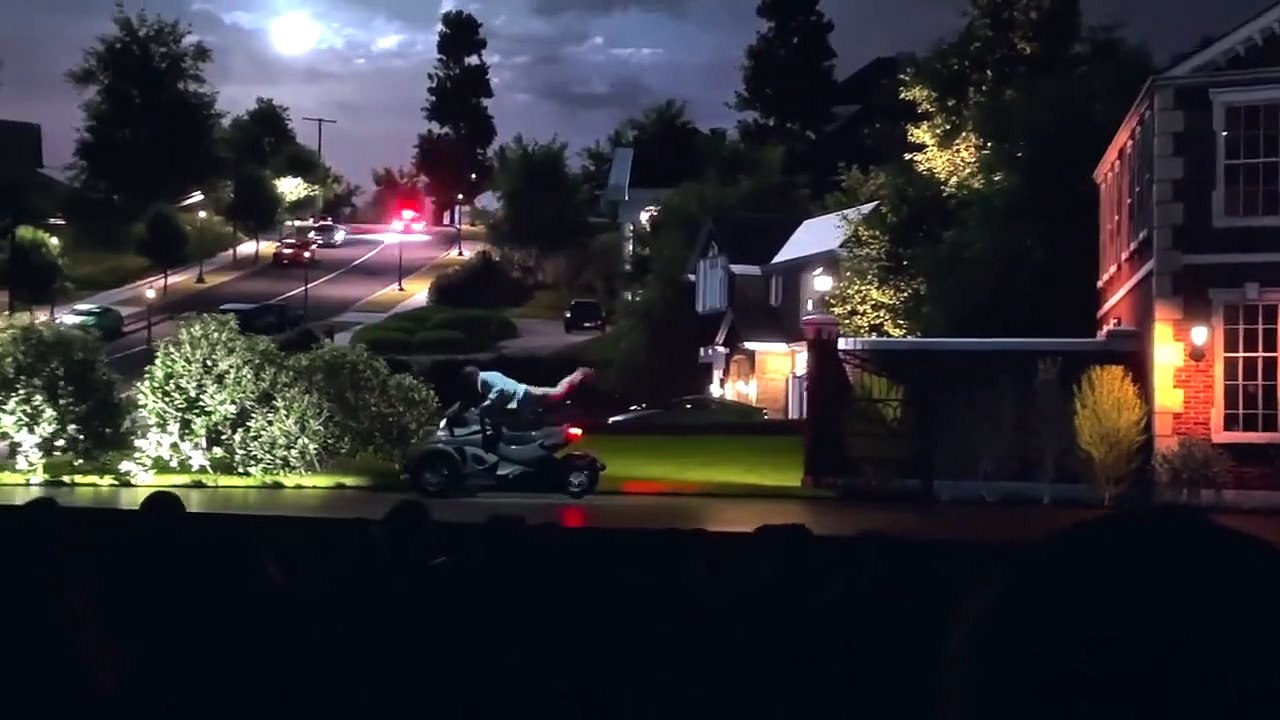 Théâtre avec effets visuels et décor animé