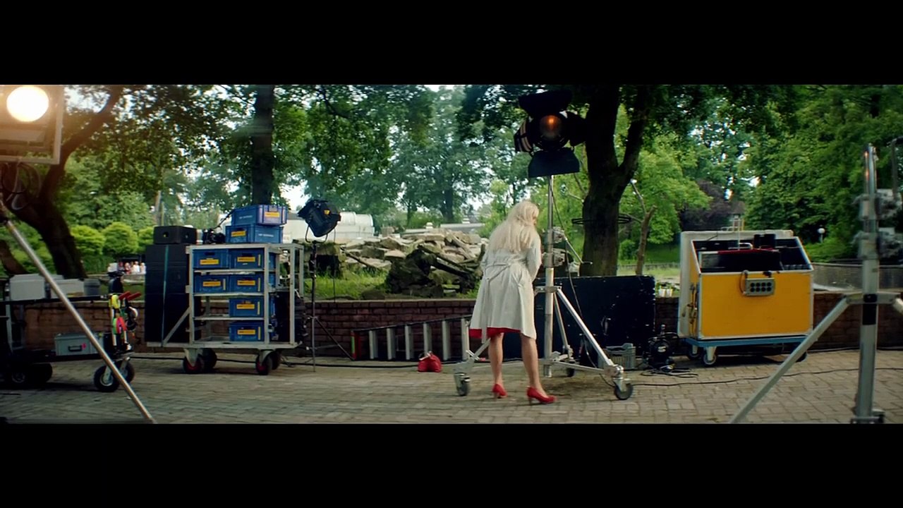 Der Low-Budget Stuntman | movie | 2017 | Official Trailer