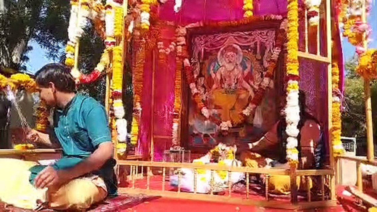.नीमच में धूमधाम और हर्षोल्लास के साथ मनाई गई व...