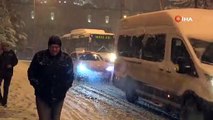 Ankara’da kar yağışı etkisini artırdı, sürücüler zor anlar yaşadı