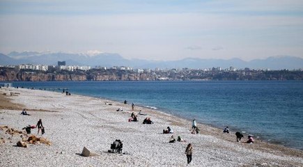 Yurtta kar, Antalya'da bahar havası