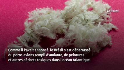 Le Brésil coule l’ancien porte-avions français « Foch » dans l’Atlantique