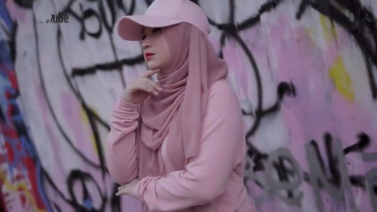 Dzuqtu_Walalan_Atakhola_-_DJ_Remix_--_BEBIRAIRA[1]