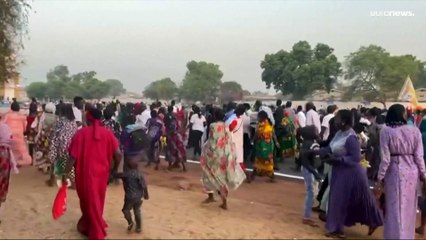 الاحتفاء بقرنق بطل تحرير جنوب السودان خلال زيارة البابا