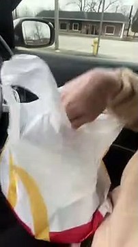 Une surprise amusante avec une commande de restauration rapide - Buzz Buddy