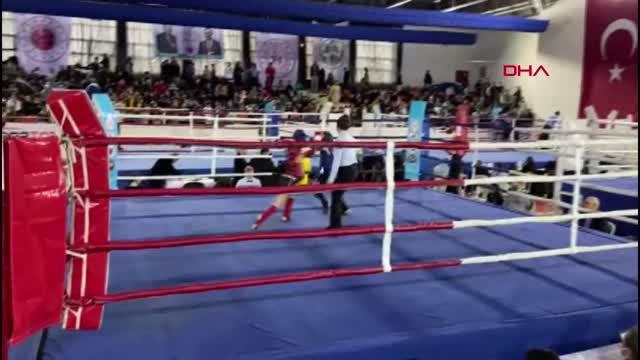 SPOR Genç ve Minik Yıldızlar Türkiye Muaythai Şampiyonası heyecanı sürüyor
