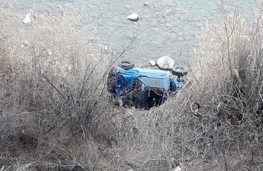 Artvin'de otomobil dereye düştü: 1 ölü, 1 yaralı