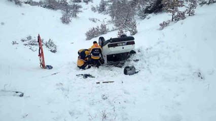 Tunceli'de otomobil şarampole yuvarlandı: 1 yaralı