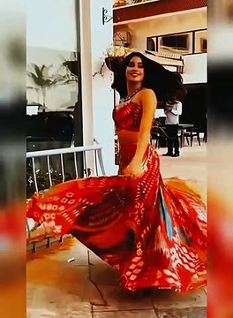 jhanvi Kapoor kis ko Pasand Karti hain __Bollywood actress jhanvi Kapoor __Bollywood news