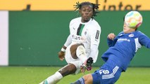 Borussia Moenchengladbach v Schalke