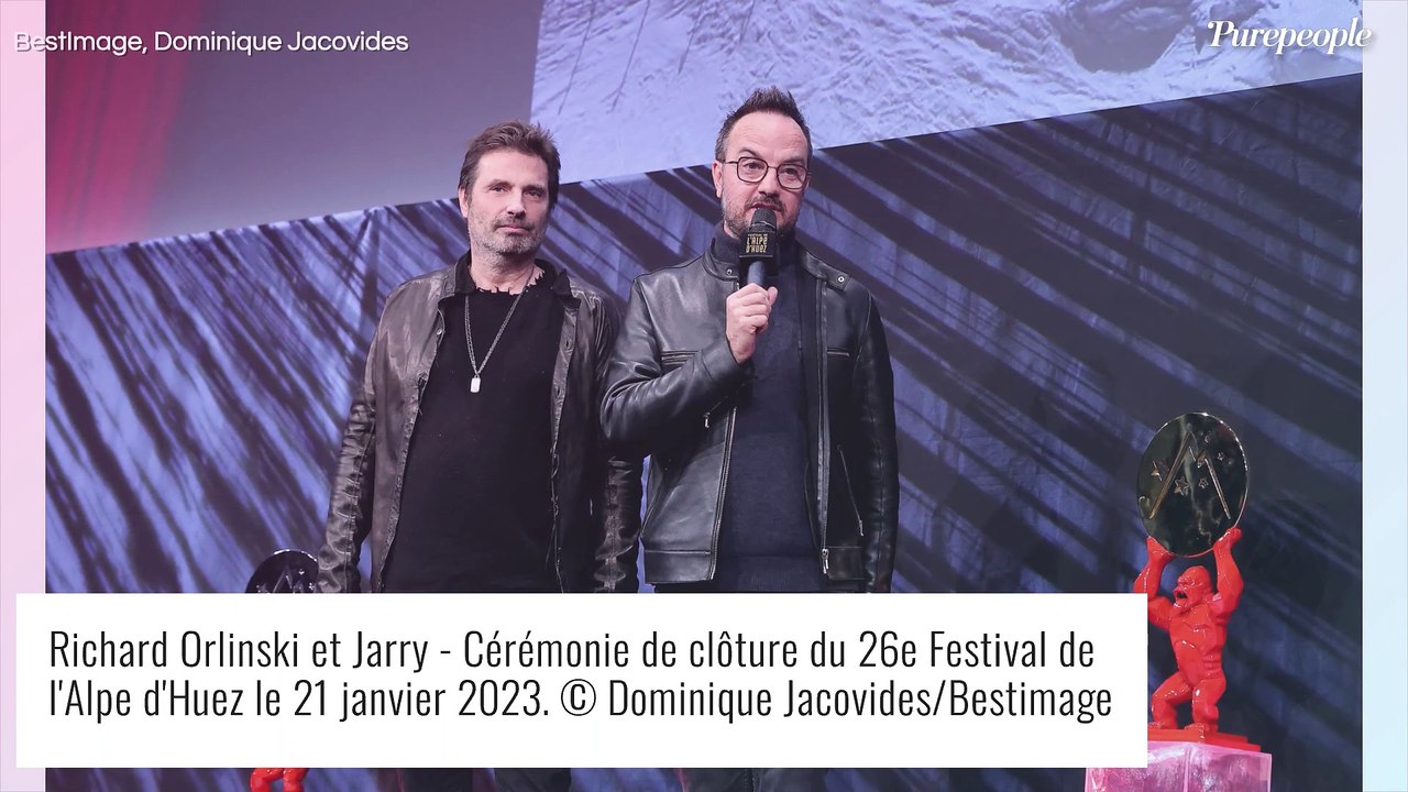 "C'est handicapant" : Jarry doté d'un "pénis énormissime" ? Il évoque son anatomie sans aucun complexe !