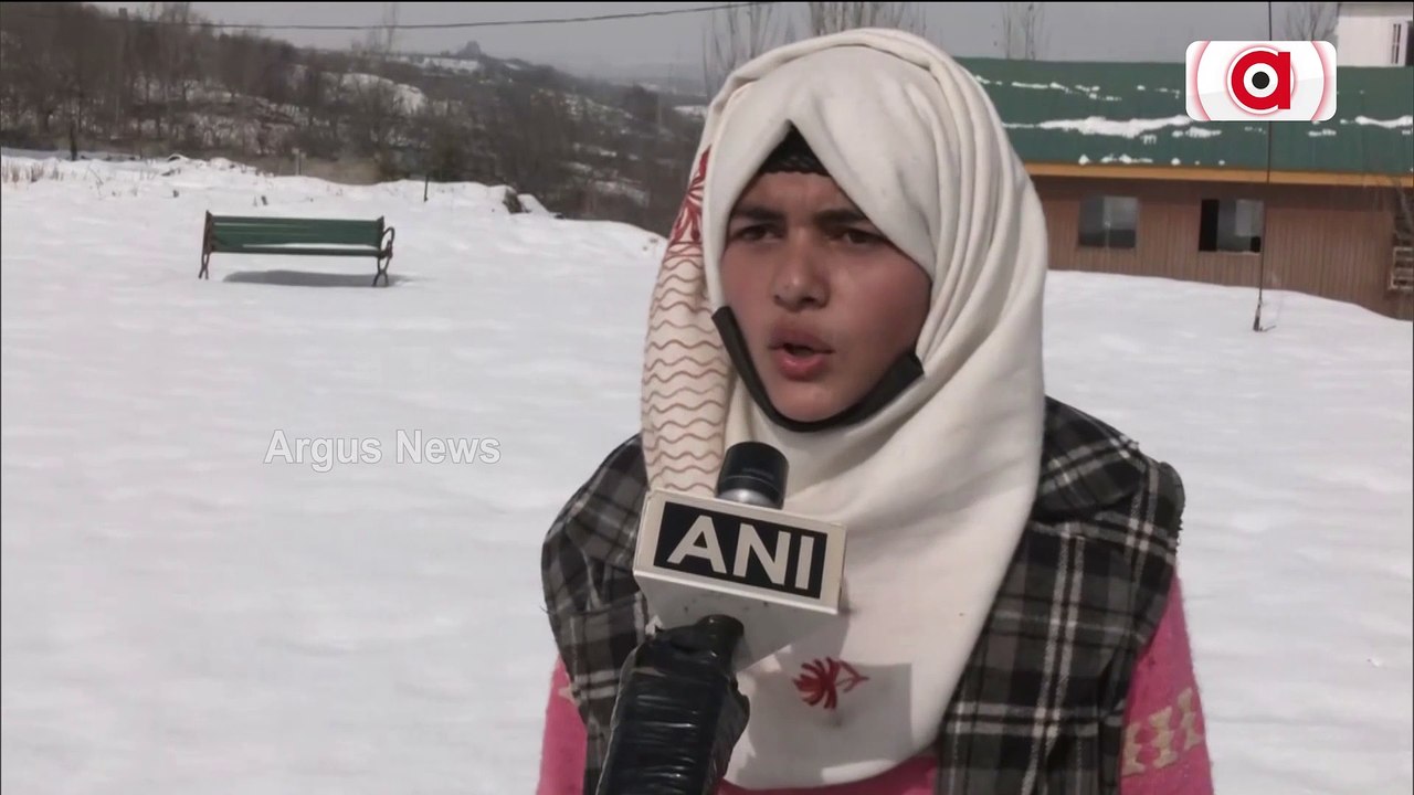 Girls In Jammu And Kashmir Practice Martial Arts In Snow