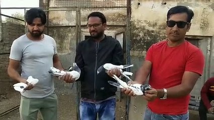 शौक ऐसा की पाल लिए 120 कबूतर, प​क्षियों के लिए अलग घर भी खरीदा