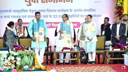 जहां से निकलेगी विकास यात्रा, वहां रातभर भरे गड्ढे ताकि मंत्रीजी निकल सकें, तोमर बोले- पब्लिक सब जानती है!