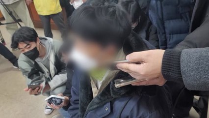 전복 어선 생존자 "출항 당시부터 배 기울어" / YTN