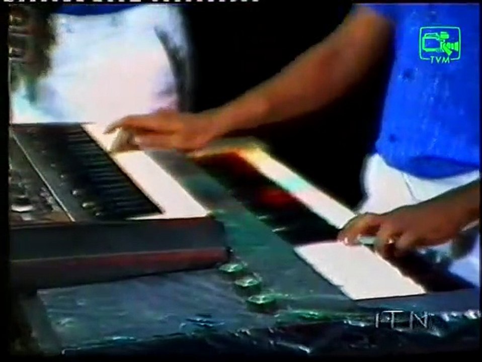 Uyala pihala daruwo by Anton Jones From Torana Archives