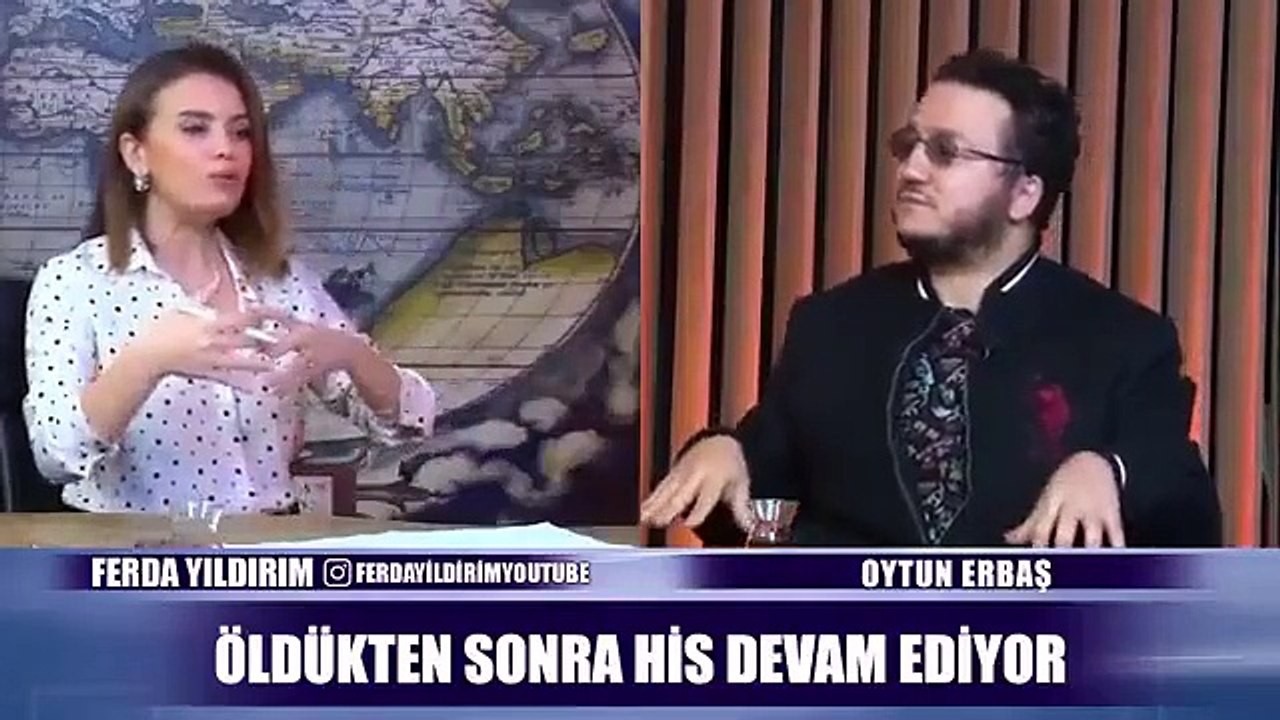 Covid-19'a karşı "tuzlu su-gargara" formülünü öneren Oytun Erbaş yine sahnede