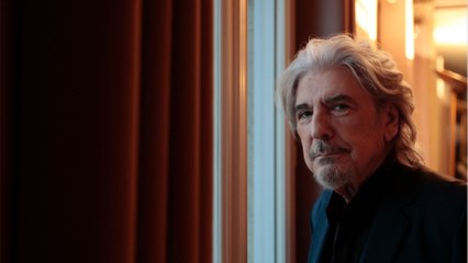 GALA VIDEO - « Les douleurs se multiplient… " Serge Lama se livre sans fard sur son état de santé