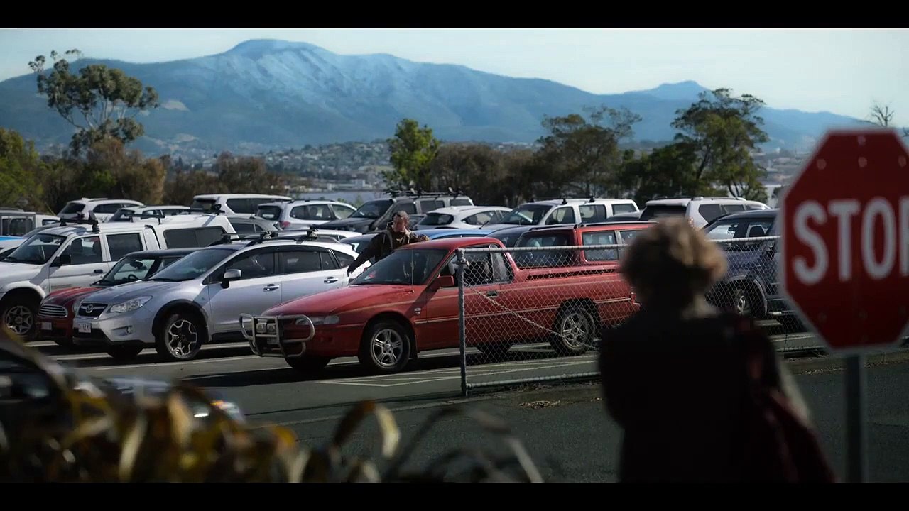 The Gloaming - Se1 - Ep03 - The Casting of the Bones HD Watch