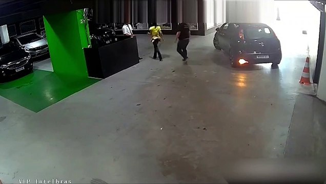 Homem é detido após se passar por policial federal e ameaçar funcionários de um edifício na Paraíba